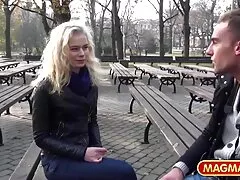เธอเริ่มน้องสาวของเธออยู่ในจิ๋มและตัดเธอออกปาก หนัง โป้ แบบ วีดีโอ